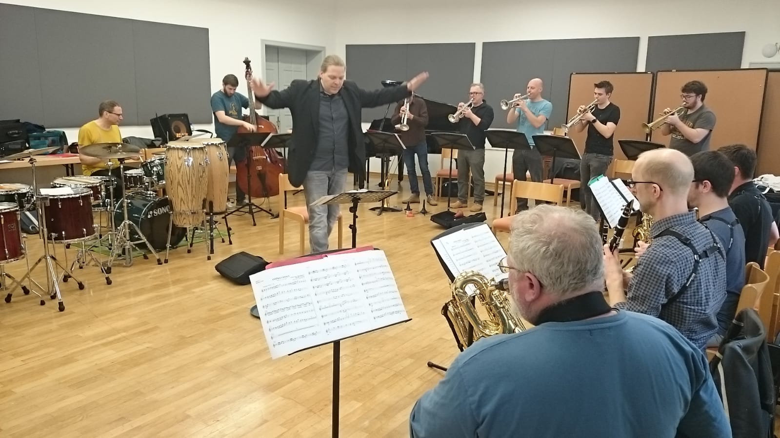 Read more about the article Workshop mit dem Vibravenös Jazz Orchestra